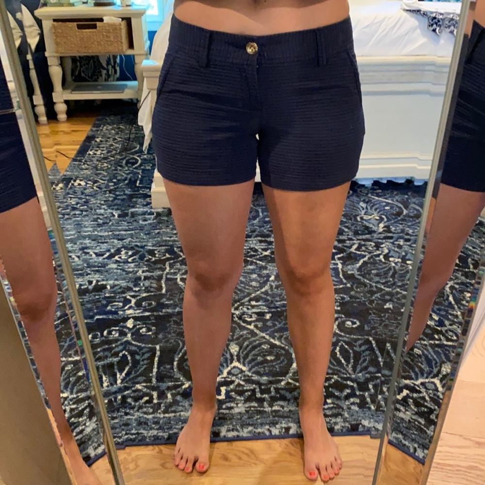 Lilly textured shorts